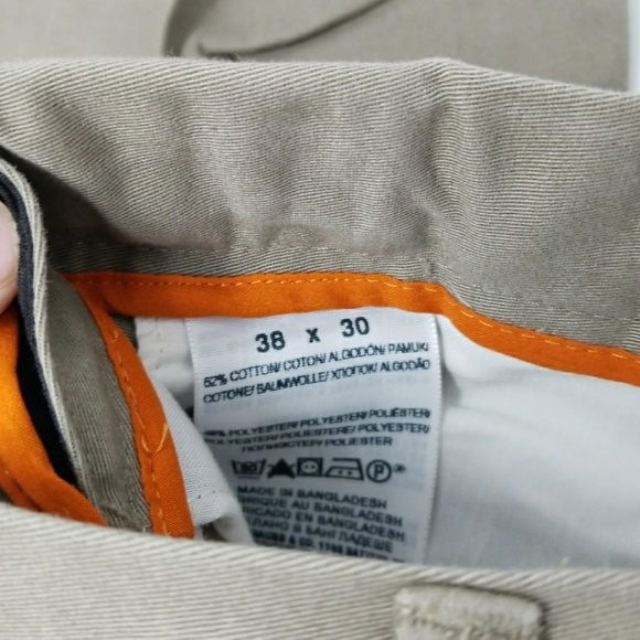 Men's Dockers dress pants - Picture 3 of 4